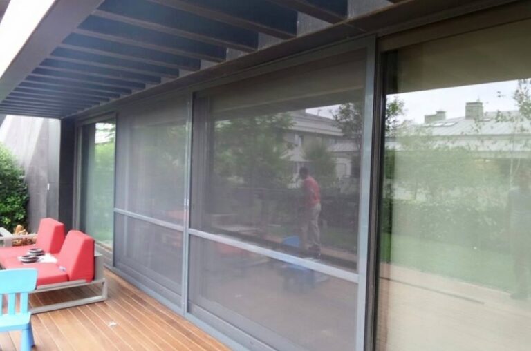 Sarıyer Kedi Sineklik